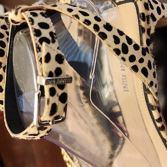 NWT Gianni Bini Cheetah Print Sandals Sz 8 - Picture 3 of 6